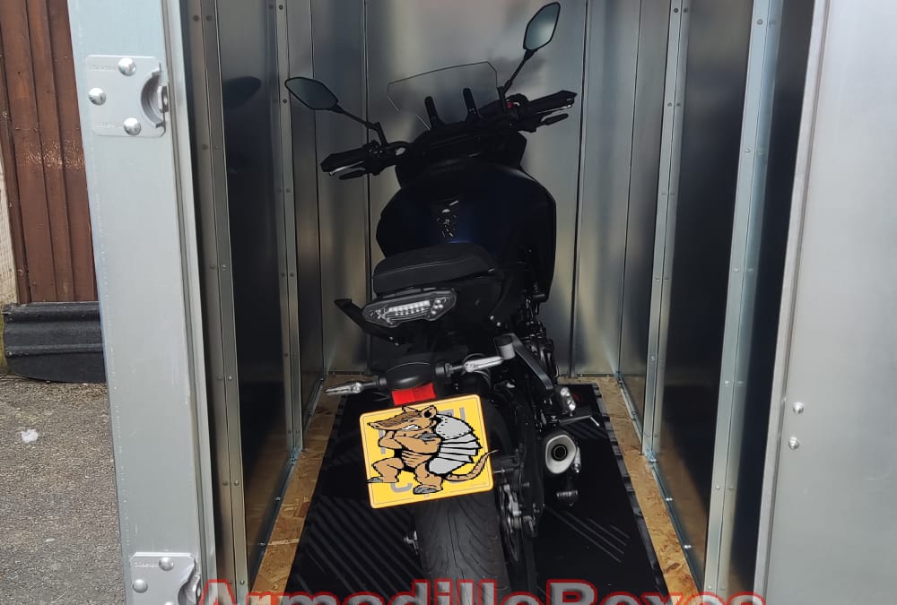 Yamaha Tracer 700 Standard door 1200mm wide armadillobox