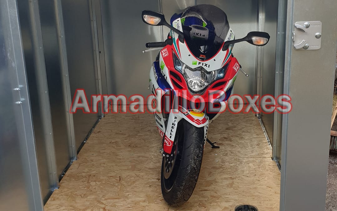 Suzuki GSX-R1000 Fatboy ArmadilloBoxes Secure shed