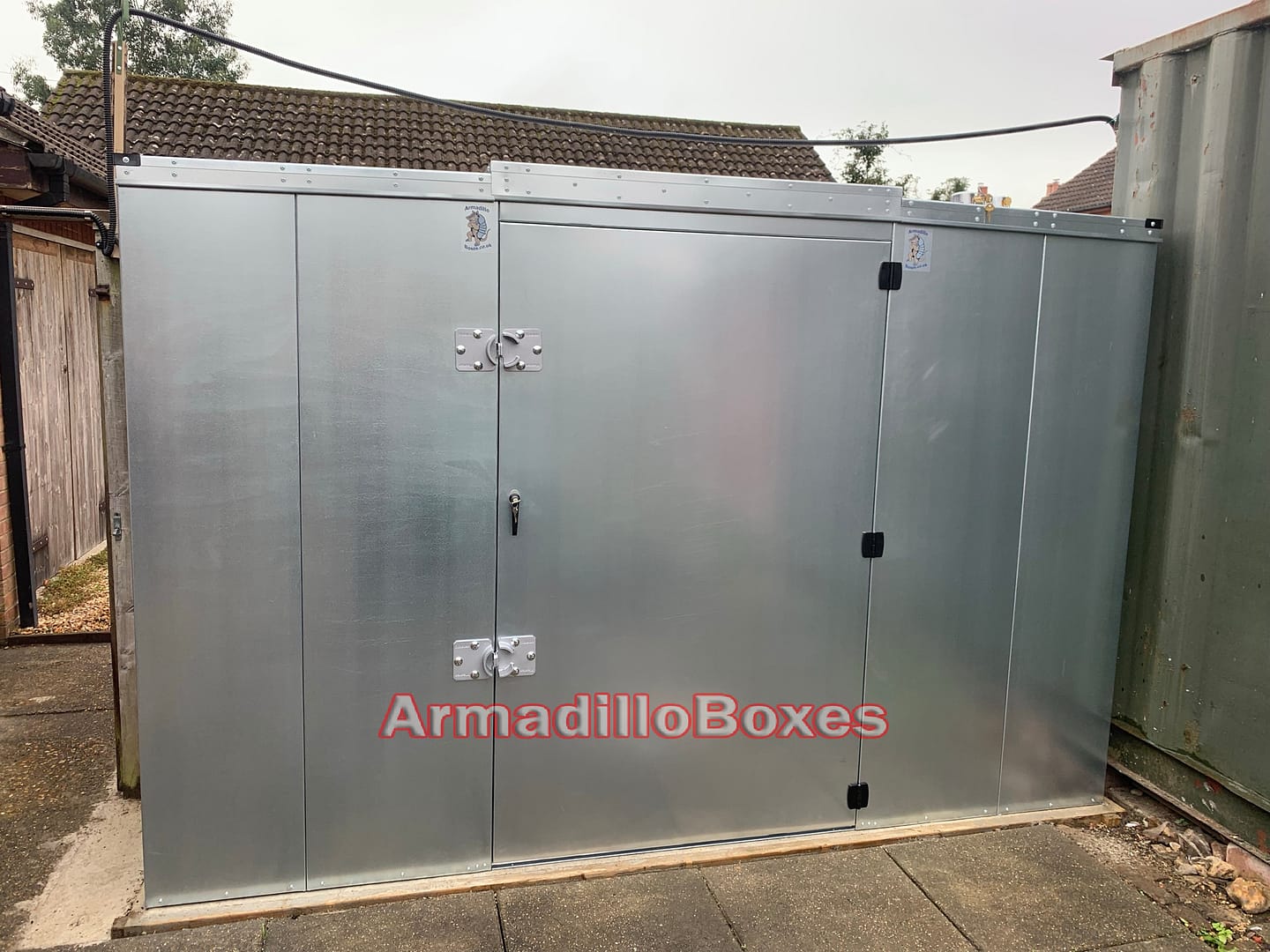 double motorcycle unit single door on side