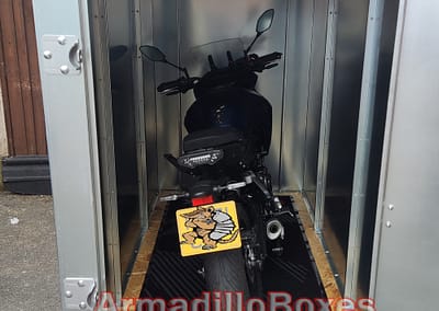 Yamaha Tracer 700 Standard door 1200mm wide armadillobox
