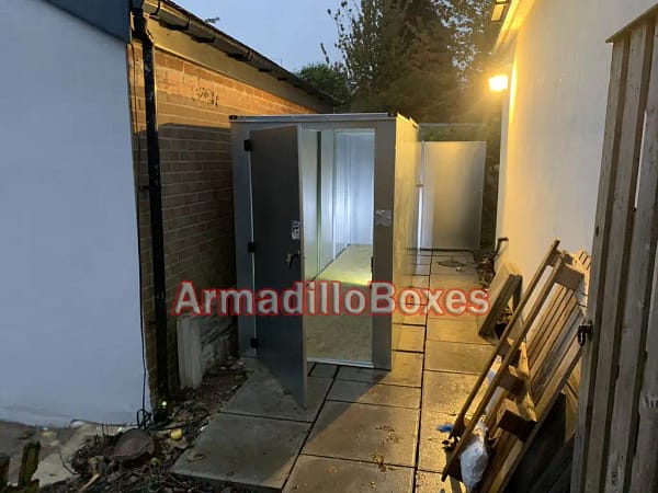 16ft long 4ft wide storage unit with front and side access door - Image 3