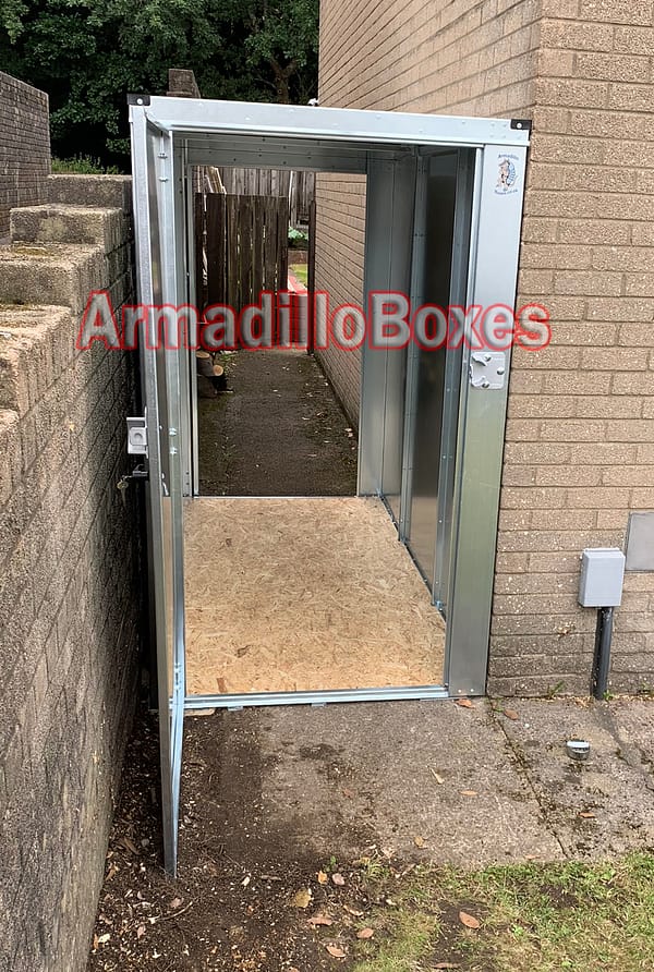 Single Unit access door to the rear Secure motorcycle shed - Image 9