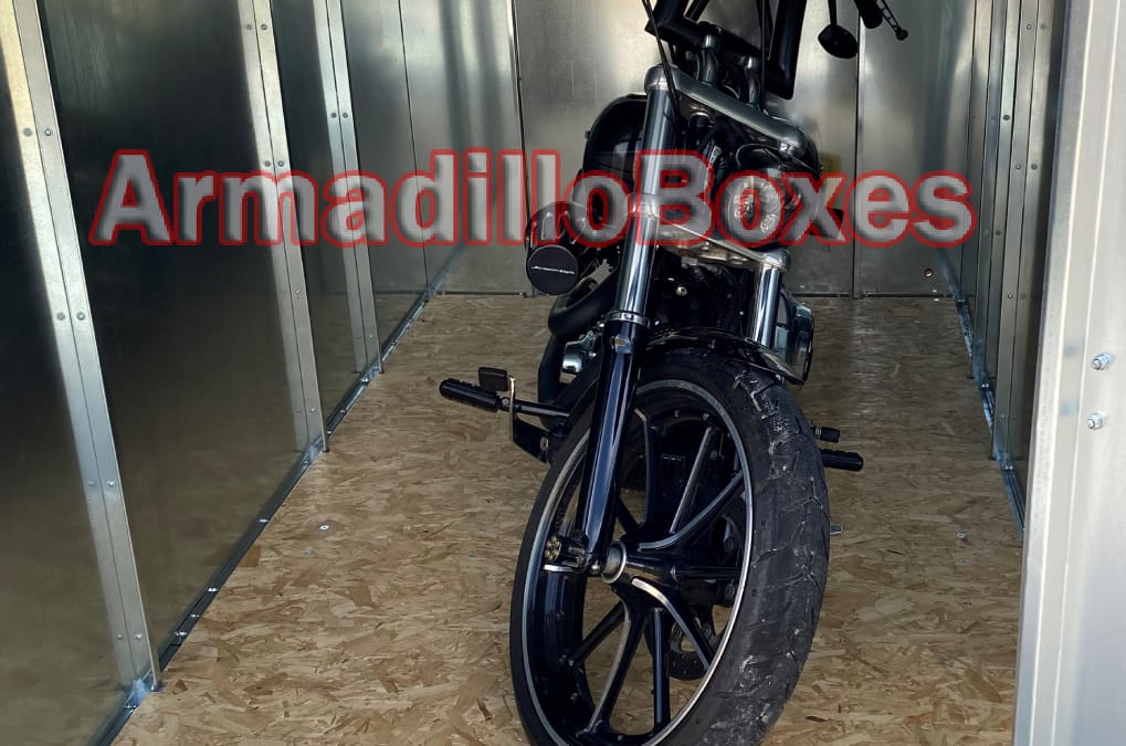 Harley Davidson Softail Breakout FXSB ArmadilloBoxes HD secure motorcycle unit